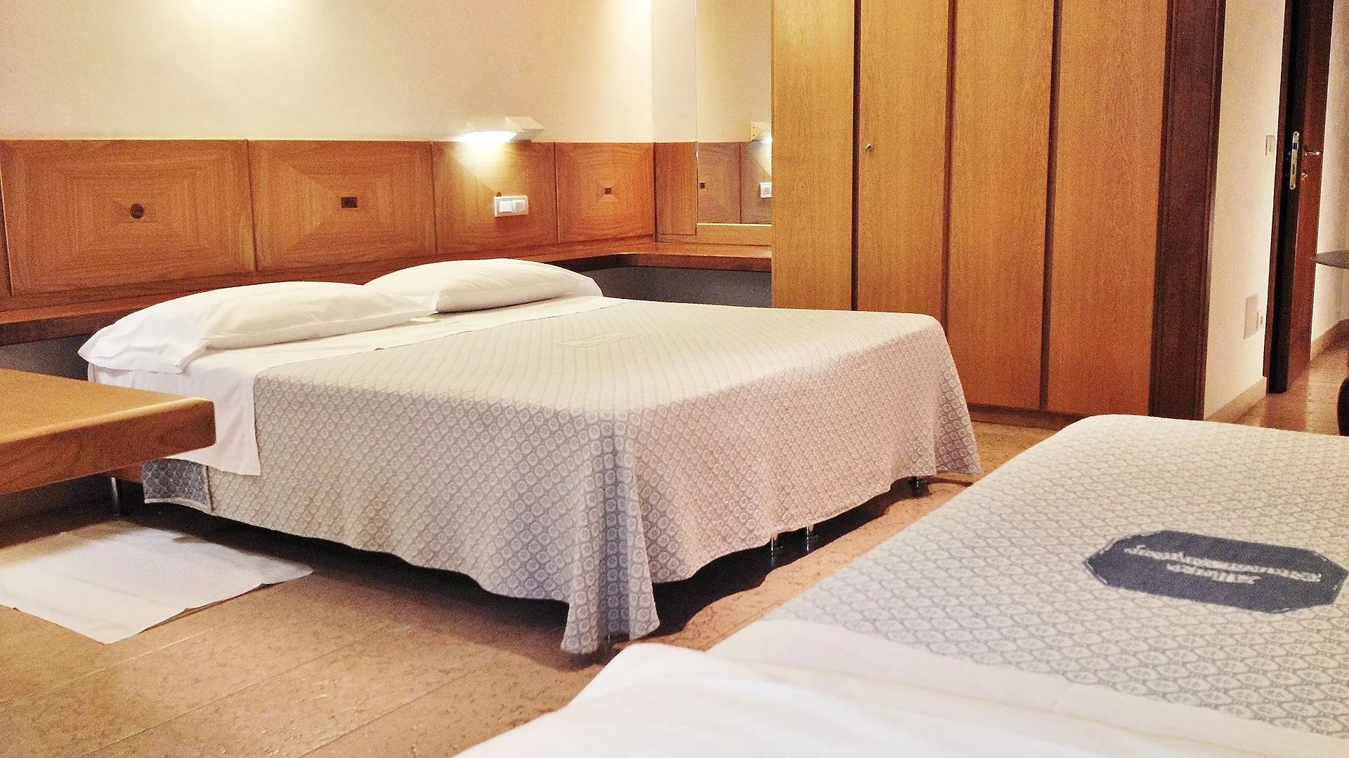 Albergo Bianchi Stazione Mantova 3*,  Italy