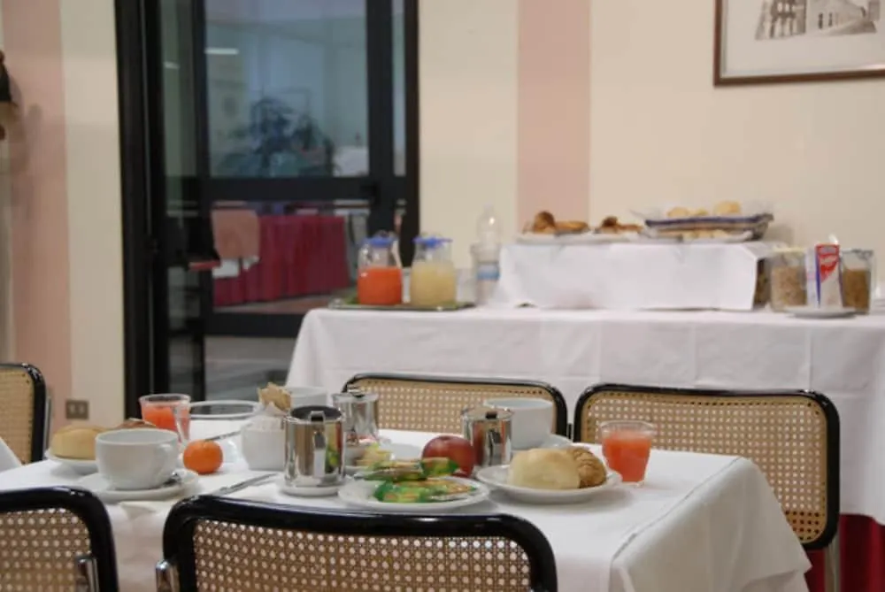 Albergo Bianchi Stazione مانتوفا 3*,  إيطاليا