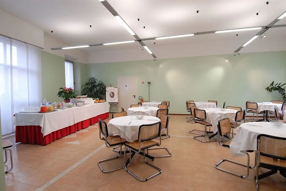 Albergo Bianchi Stazione مانتوفا 3*,