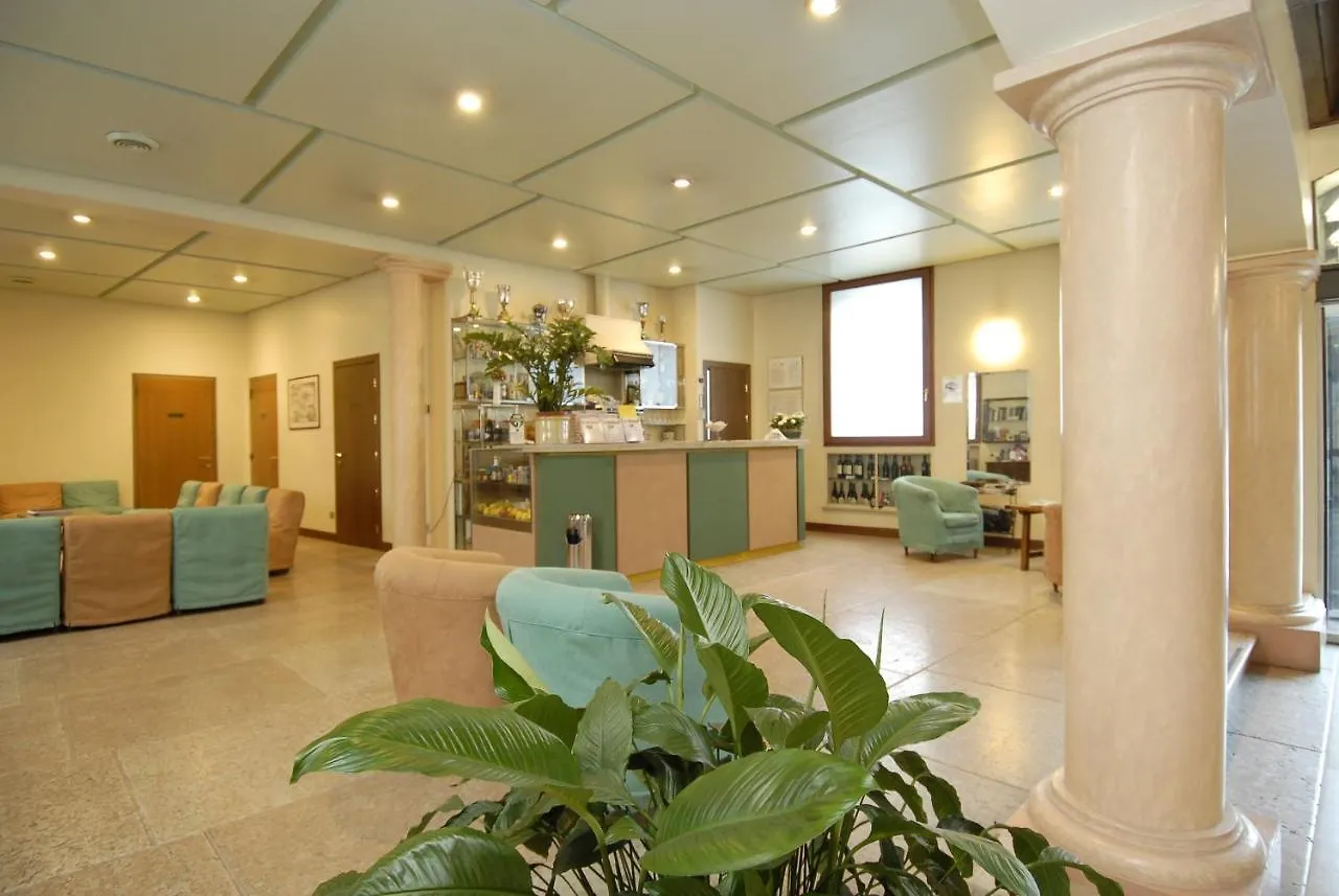 Albergo Bianchi Stazione مانتوفا